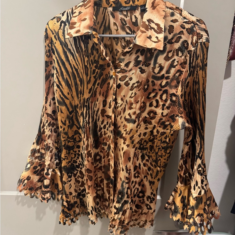 Essentials by Milano Animal Print Blouse